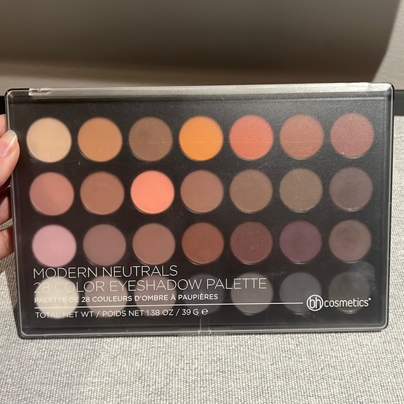 NEW bh cosmetics 28 eyeshadow neutral palette - Picture 2 of 8